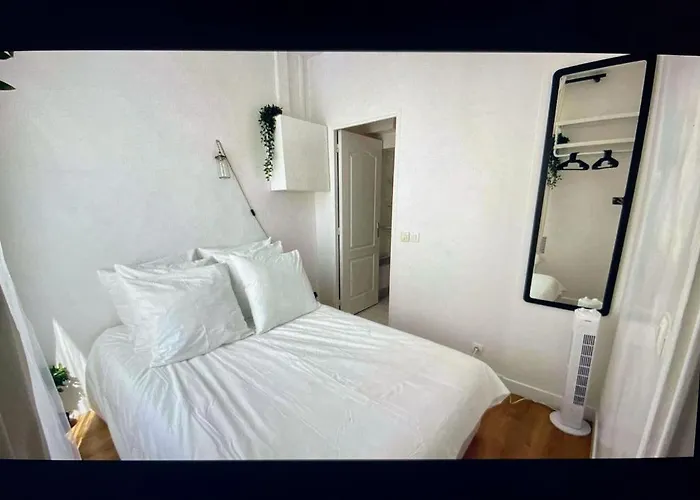 Cute One Bedroom In Le Marais *