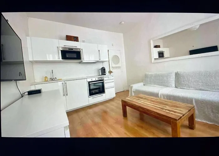 Cute One Bedroom In Le Marais *