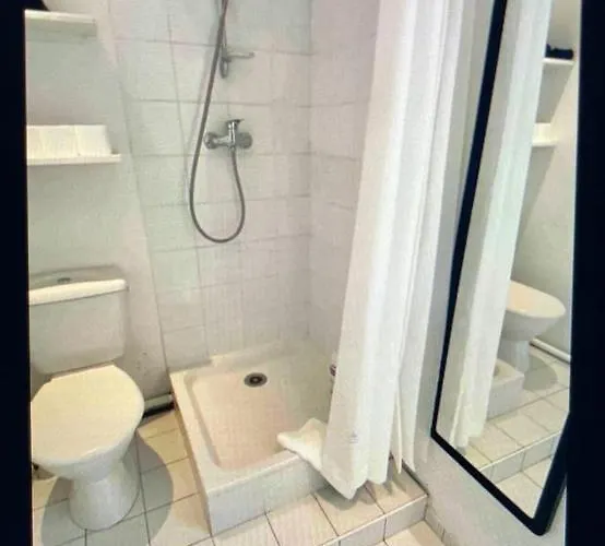 Cute One Bedroom In Le Marais Апартаменты