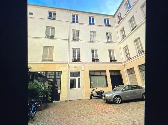 Апартаменты Cute One Bedroom In Le Marais